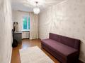 2-комнатная квартира · 42 м² · 2/3 этаж, мкр Новый Город, Пассажирская - 45 квартал 13 за 15.5 млн ₸ в Караганде, Казыбек би р-н