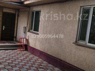 Отдельный дом · 4 комнаты · 150 м², мкр Калкаман-2 Айымбетов 67 за 400 000 〒 в Алматы, Наурызбайский р-н