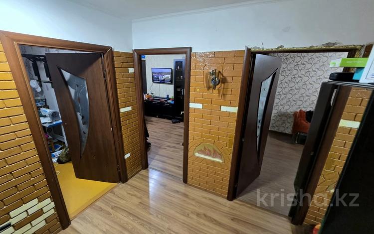 3-бөлмелі пәтер · 61 м² · 3/5 қабат, Есенберлина 11, бағасы: 16.5 млн ₸ в Жезказгане — фото 2