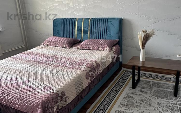 1-комнатная квартира · 37 м² · 4/5 этаж, Гамалея 7 за 7 000 ₸ в Таразе — фото 2