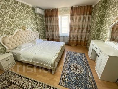 3-бөлмелі пәтер, 120 м², 10/10 қабат тәулігіне, Желтоксан 17А — Кунаева, бағасы: 20 000 〒 в Шымкенте, Аль-Фарабийский р-н