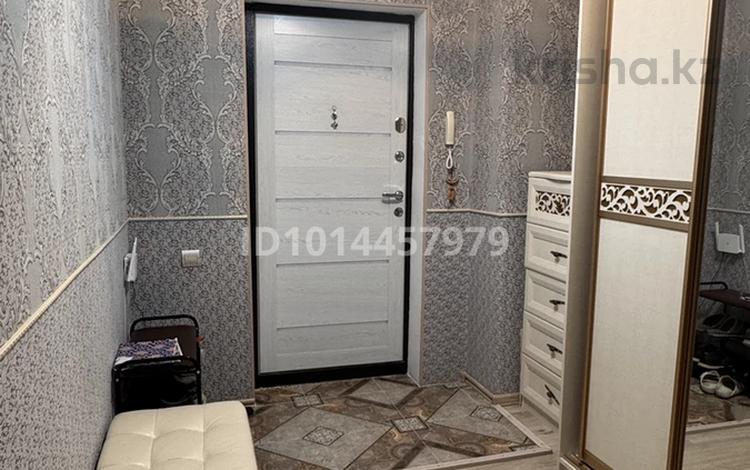 2-комнатная квартира · 63 м² · 3/5 этаж, Бокенбай Батыра 153/6 за 21 млн ₸ в Актобе, квартал Авиатор-2 — фото 2