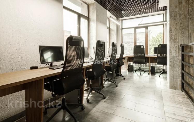 Кабинеттер және жұмыс орындары · 90 м², бағасы: 35 000 ₸ в Семее — фото 3