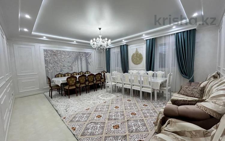 Отдельный дом · 5 комнат · 200 м² · 8 сот., мкр Мясокомбинат, Жақсығали Есембаев за 80 млн 〒 в Атырау — фото 6