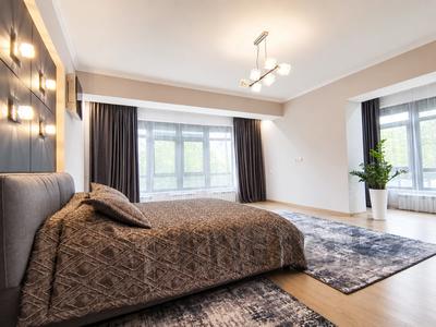 5-бөлмелі пәтер · 250 м² · 1/4 қабат, Керей-Жәнібек хандар 29 — Аль-Фараби, бағасы: 1.3 млн ₸ в Алматы, Медеуский р-н