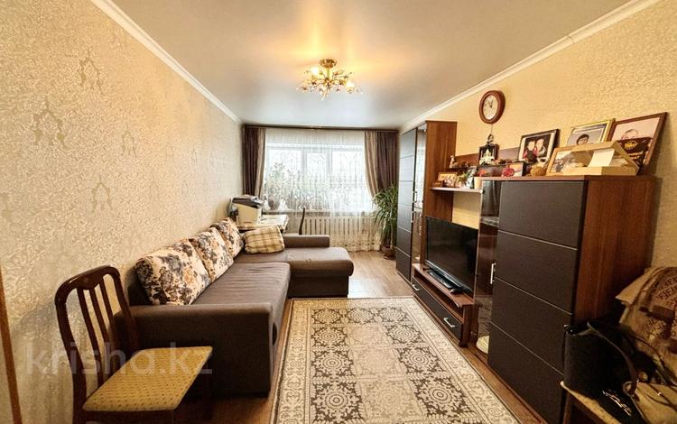 3-комнатная квартира · 60 м² · 5/5 этаж, мкр Михайловка , Касыма Аманжолова 19 за 18.5 млн ₸ в Караганде, Казыбек би р-н — фото 2
