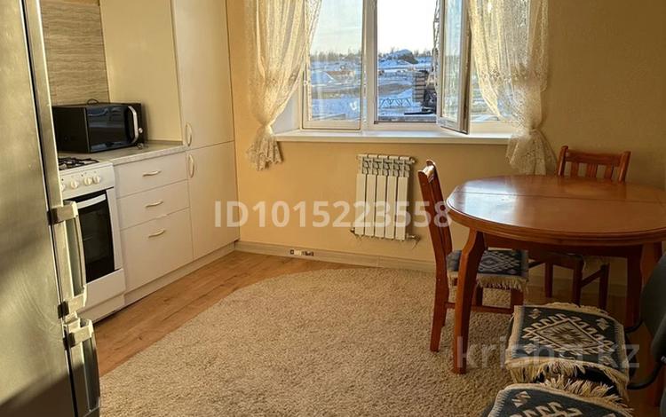 1-комнатная квартира · 60 м² · 5/5 этаж, мкр. Алтын орда, Микрорайон Батыс-2 228 за 150 000 ₸ в Актобе — фото 3