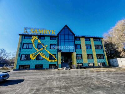 Свободное назначение, офисы, магазины и бутики, склады, салоны красоты, медцентры и аптеки, образование, развлечения, кабинеты и рабочие места, студии · 1296 м² за 4 млн 〒 в Костанае