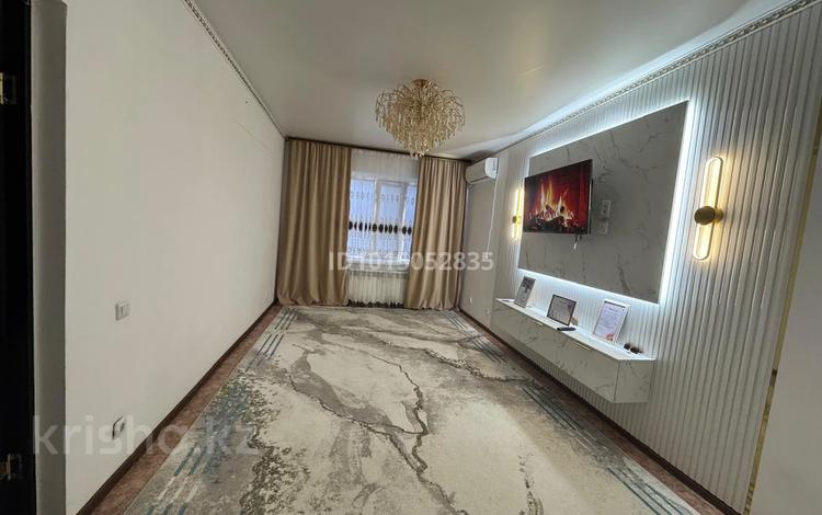 2-бөлмелі пәтер · 56.5 м² · 1/9 қабат, Нұр Ақтөбе 4мкр 14Г, бағасы: 17 млн ₸ в Актобе, Нур Актобе — фото 2