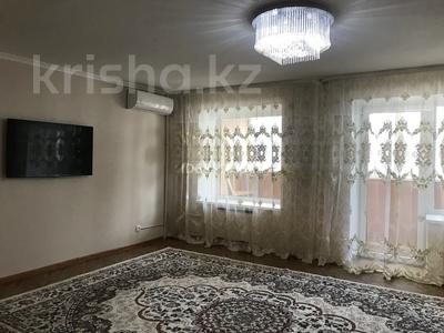 3-бөлмелі пәтер · 100 м² · 3/5 қабат, мкр Центральный, С.Датова 15 — Пассаж Насиха, бағасы: 200 000 〒 в Атырау
