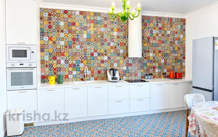 2-бөлмелі пәтер · 70 м² · 5/8 қабат, Абубакир Тыныбаев 10, бағасы: 85 млн ₸ в Астане, Алматы р-н — фото 4