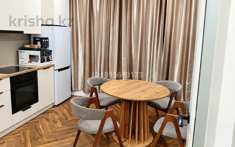 2-бөлмелі пәтер · 65 м² · 8/9 қабат, А62 участок 2, бағасы: 300 000 ₸ в Астане, Сарайшык р-н — фото 6