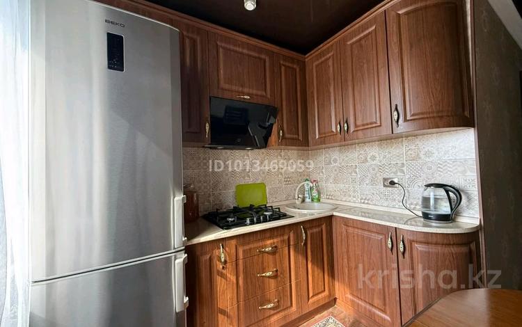 3-бөлмелі пәтер · 63 м² · 4/5 қабат, 14-шағынаудан, Майкудук, 14й микрорайон 4а, бағасы: 22 млн ₸ в Караганде, Алихана Бокейханова р-н — фото 2