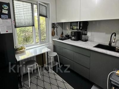 3-бөлмелі пәтер · 62.7 м² · 3/5 қабат, Алмагүл ш/а. — Ходжанова, бағасы: 53.5 млн ₸ в Алматы, Бостандыкский р-н