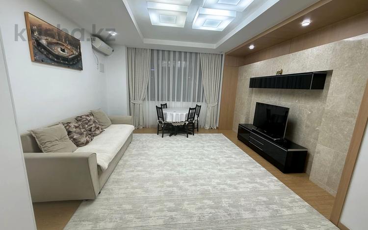 3-комнатная квартира · 90 м², Кошкарбаева 10 — Мечеть за 500 000 〒 в Астане, Сарайшык р-н — фото 2