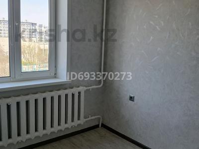 2-комнатная квартира, 54 м², 5/6 этаж, 5 А мкр.Сатпаева 12 — Спорткомлекс Жасыбай за 14.7 млн 〒 в Экибастузе