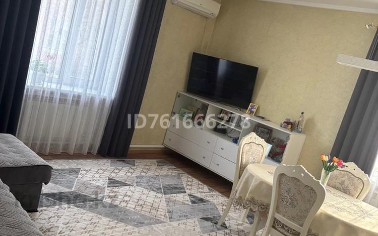 3-бөлмелі пәтер · 62 м² · 1/2 қабат, Желтоксан 15, бағасы: 18 млн ₸ в Жезказгане — фото 2
