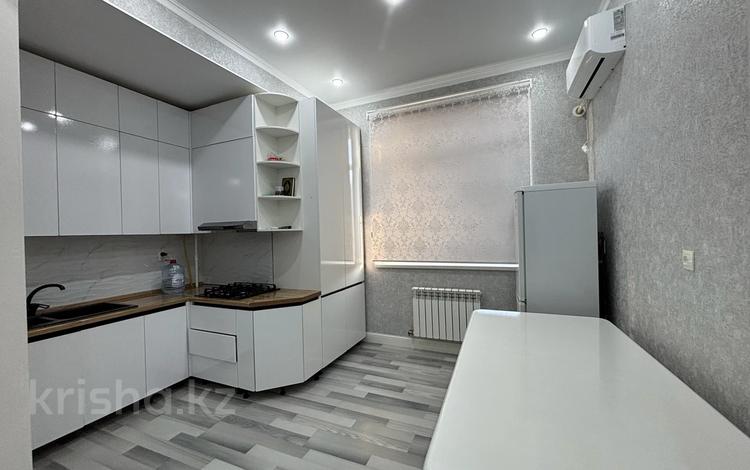 1-комнатная квартира · 48 м² · 4/10 этаж, 19-й мкр 40 — Тумар за 150 000 ₸ в Актау — фото 2