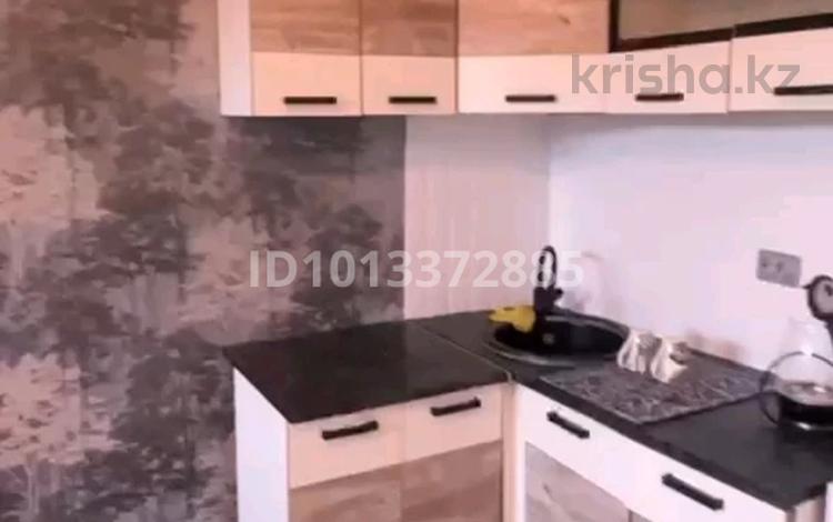 1-комнатная квартира · 52 м² · 1/9 этаж, мкр. Зачаганск пгт, Жумалиева 48 за 9 000 ₸ в Уральске — фото 10