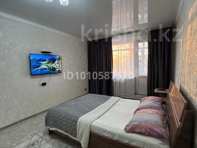 1-бөлмелі пәтер · 35 м² · 2/5 қабат, Акана Курманова 27 — Центр, бағасы: 10 000 ₸ в 