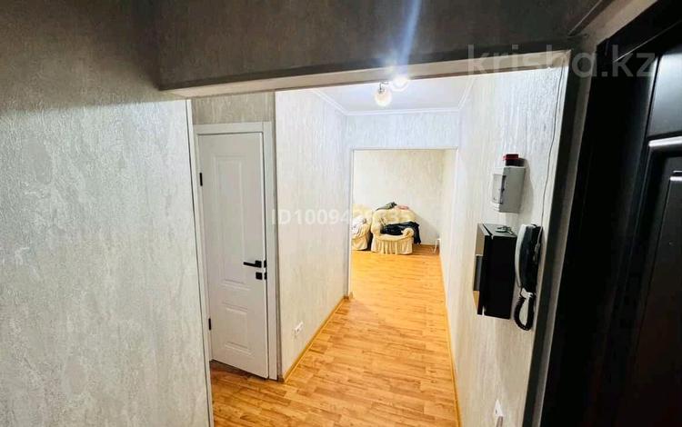 2-бөлмелі пәтер · 45 м² · 2/4 қабат, Абая 3 — 2/3, бағасы: 180 000 〒 в Конаеве — фото 2