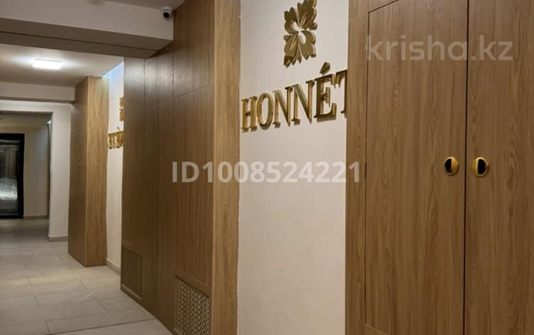 1-комнатная квартира · 35 м² · 2 этаж, Туран 67 — 77 за 230 000 ₸ в Астане, Есильский р-н — фото 2