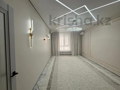 3-комнатная квартира · 100.4 м² · 9/10 этаж, Самал за 46 млн 〒 в Уральске