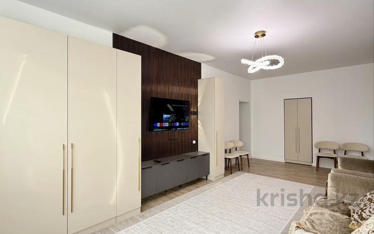 3-комнатная квартира · 80 м² · 4/33 этаж, Аль-фараби 15/1 — Нурлы Тау за 700 000 ₸ в Алматы, Бостандыкский р-н — фото 3