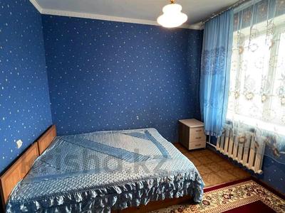 3-бөлмелі пәтер, 70 м², 3/5 қабат ай сайын, Жарокова, бағасы: 350 000 〒 в Алматы, Бостандыкский р-н