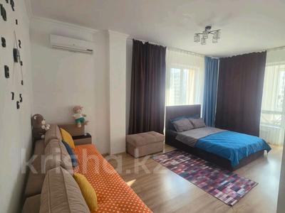 2-комнатная квартира · 70 м² · 3/9 этаж, Кабанбай батыра 60 за 20 000 ₸ в Астане, Есильский р-н