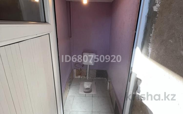 1-комнатная квартира · 15 м² · 1/1 этаж, мкр Самал-3 — Әл фараби за 70 000 ₸ в Шымкенте, Абайский р-н — фото 9
