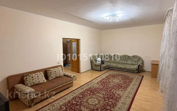 3-комнатная квартира · 120 м² · 1/5 этаж, Жумабаева 9/2 — Жумабаева – Петрова за 300 000 ₸ в Астане, Алматы р-н — фото 2