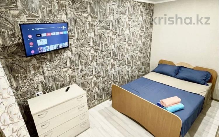 1-комнатная квартира · 27 м² · 1/5 этаж, 5мкр 22 за 7 млн 〒 в Лисаковске — фото 2