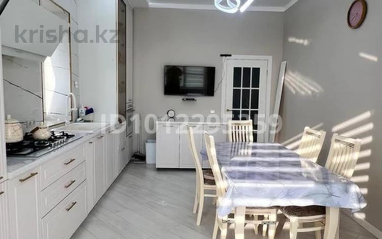 4-бөлмелі пәтер · 115 м² · 3/3 қабат, мкр Старый Аэропорт 102 — отырар, бағасы: 52 млн ₸ в Уральске — фото 2
