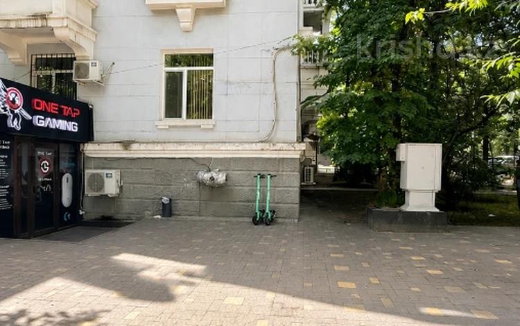Еркін, кеңселер, қоғамдық тамақтану орны, сұлулық салондары, монша, қонақ үй және демалыс орындары, фитнес және спорт, медорталықтар мен дәріханалар, білім орталықтары, ойын-сауық, конференц-залдар, кабинеттер және жұмыс орындары, студиялар · 240 м², бағасы: 2.5 млн ₸ в Алматы, Алмалинский р-н — фото 4