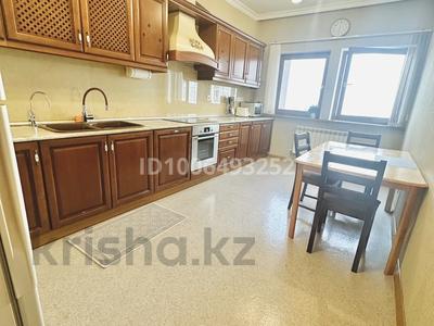 3-бөлмелі пәтер · 112 м² · 4/17 қабат, Самал 22 — Бл Мендикулова уг Хаджи-Мукана, бағасы: 750 000 ₸ в Алматы, Медеуский р-н