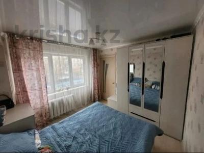 4-комнатная квартира · 60 м² · 3/5 этаж, ул. КАЗАХСТАН 105 — АЛЬШЕМАЛИ за 22 млн ₸ в Усть-Каменогорске
