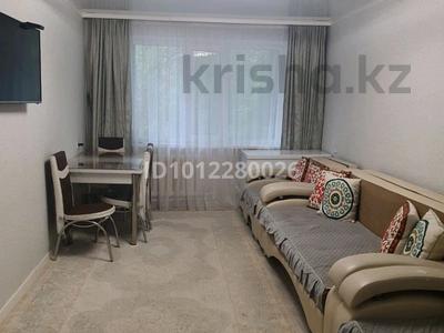 2-бөлмелі пәтер · 44 м² · 1/5 қабат, 7-й мкр., бағасы: 8.5 млн ₸ в Темиртау