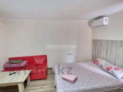 1-бөлмелі пәтер · 28 м², Мынбаева — Айманова, бағасы: 1 000 ₸ в Алматы