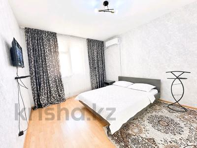 1-комнатная квартира · 38 м² · 7/12 этаж, мкр Акбулак, Улица Байтерекова 59 за 15 000 ₸ в Алматы, Алатауский р-н
