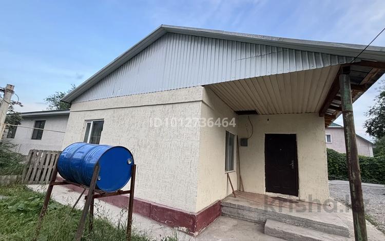 Отдельный дом · 3 комнаты · 100 м² · 4 сот., мкр Айгерим-2 29 — Алмерек Абыз за 240 000 ₸ в Алматы, Алатауский р-н — фото 2