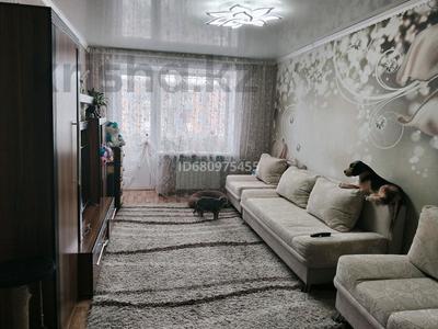 3-комнатная квартира · 60.1 м² · 4/5 этаж, 4 микрарайон 7 — Торговый дом Центр, торговый дом Казахстан за 19 млн 〒 в Риддере