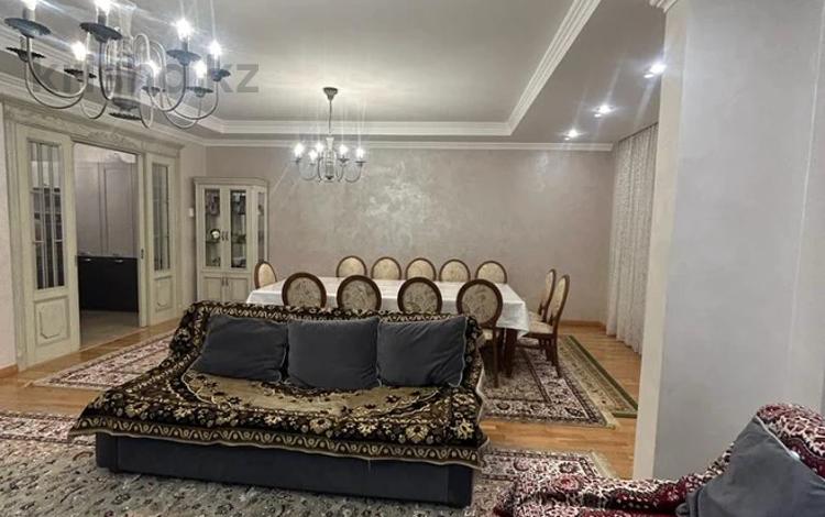 4-комнатная квартира, 160 м², 7/8 этаж, Мкр. Мирас 157