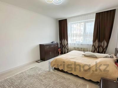 2-комнатная квартира · 70 м² · 14/15 этаж, Болашак 13 за 24.5 млн 〒 в Талдыкоргане, мкр Болашак