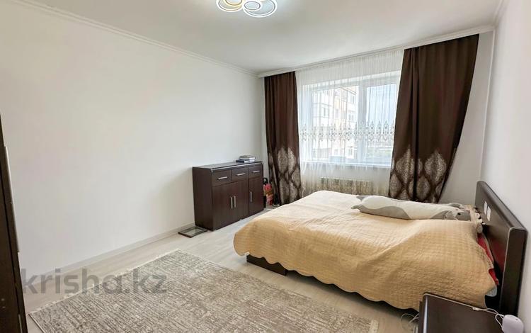 2-бөлмелі пәтер · 70 м² · 14/15 қабат, Болашак 13, бағасы: 28 млн ₸ в Талдыкоргане, мкр Болашак — фото 2