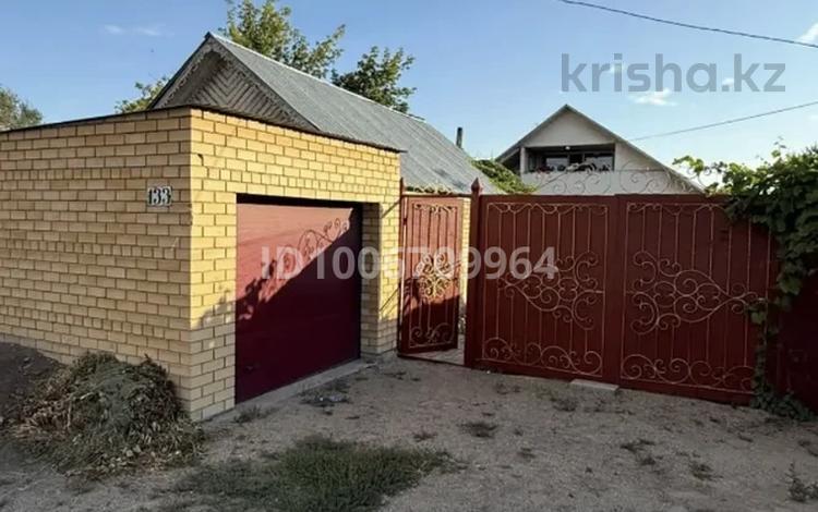 Отдельный дом · 3 комнаты · 79.7 м² · 4.5 сот., Тельмана 133 — Аймаутова за 37 млн 〒 в Семее — фото 2