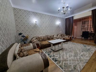3-комнатная квартира, 63 м², 2/5 этаж помесячно, Абая 151 — Абая - Ташкентская за 250 000 〒 в Таразе
