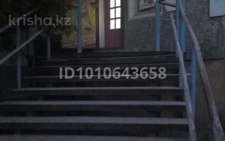 Магазины и бутики · 42 м² за 200 000 ₸ в Семее — фото 2