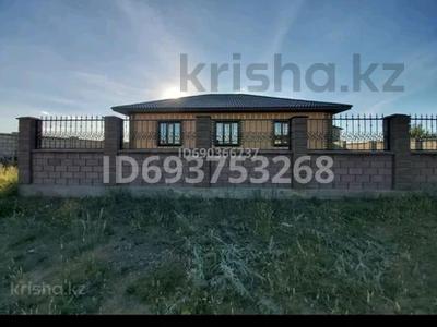 Отдельный дом • 4 комнаты • 145 м² • 10 сот., 2 ул 85 — П.Нурлы за 32 млн 〒 в Астане, Алматы р-н