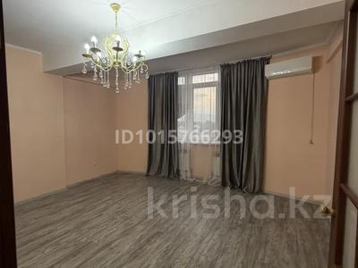 2-комнатная квартира · 70 м² · 6/13 этаж, мкр Аксай-5 3б за 320 000 ₸ в Алматы, Ауэзовский р-н